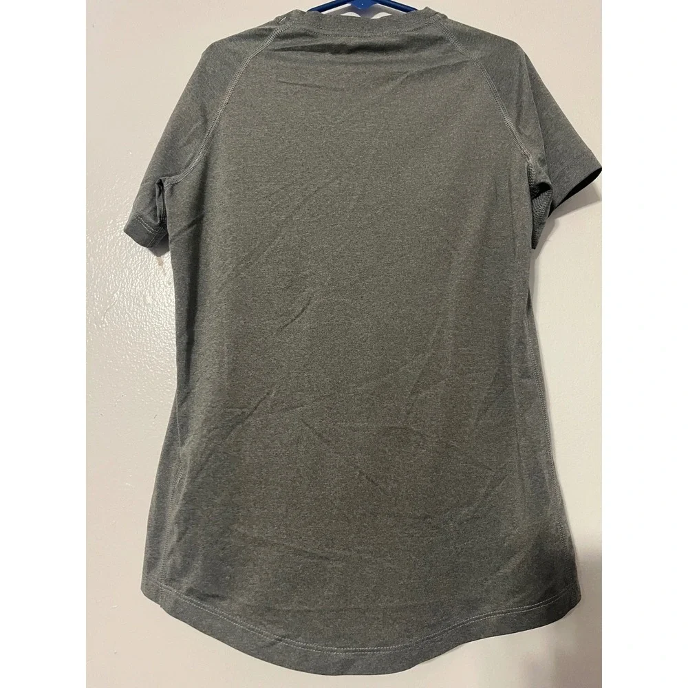 Nike Pro Dri-FIT Kids Small Gray Short Sleeve Athletic Training Shirt Logo Tee